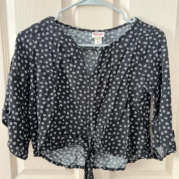 Cute Spring Tops - Picture 4 of 7